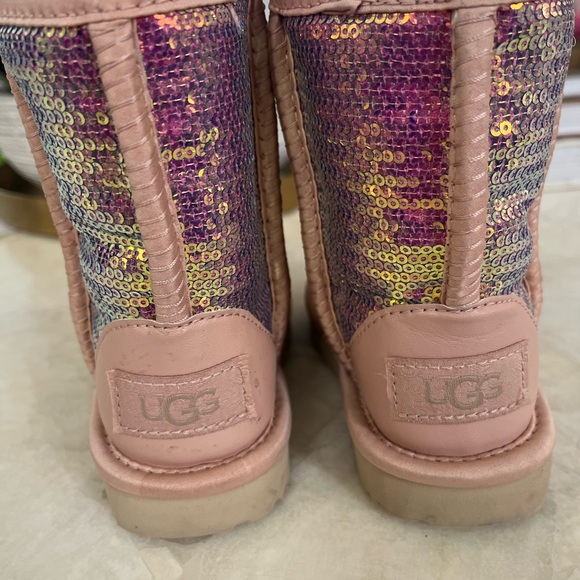 Toddler size 7 sparkle Uggs - Picture 3 of 4